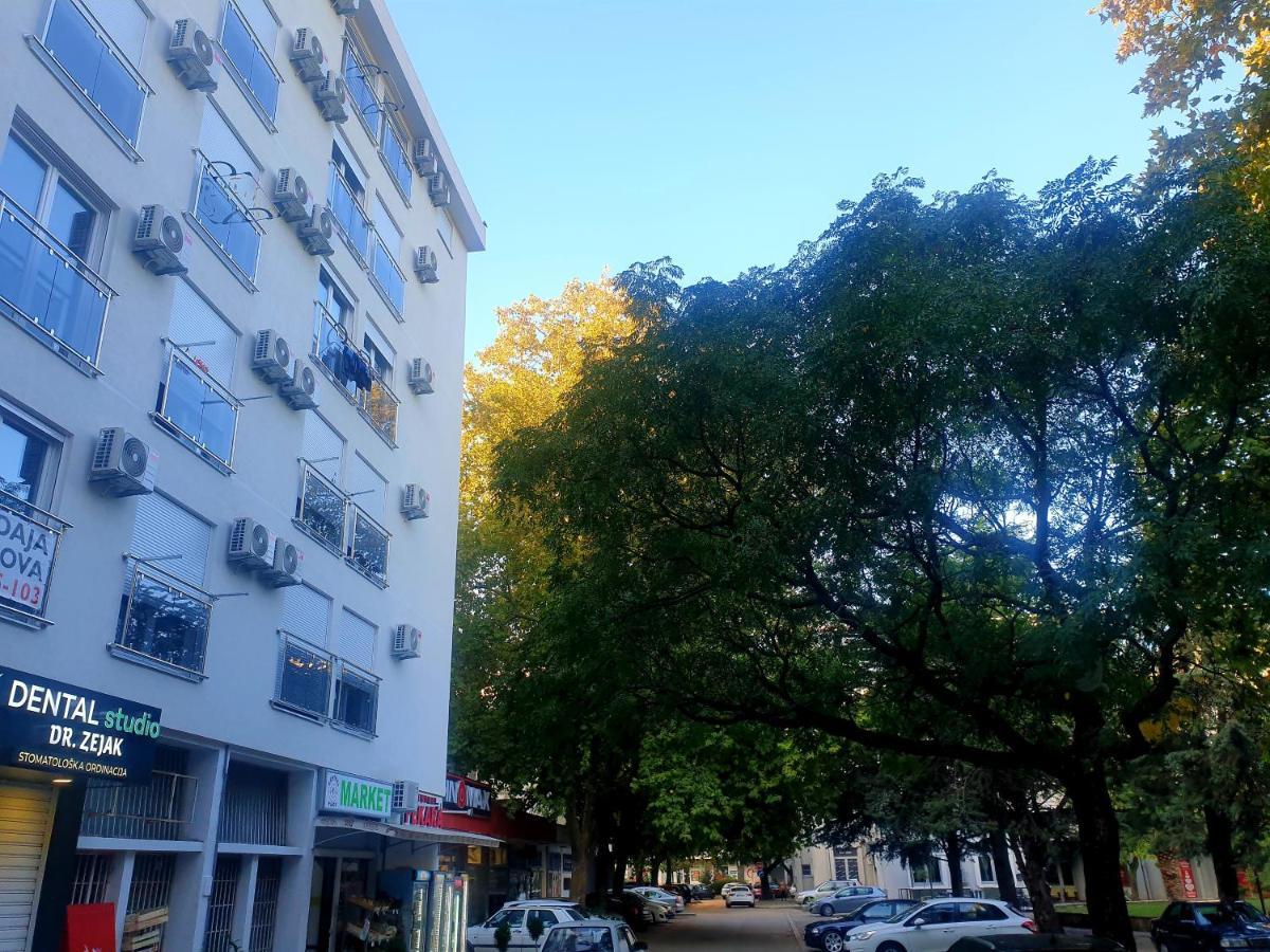 Lux Apartment - Central Place Бар Екстериор снимка