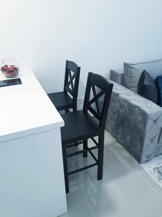 Lux Apartment - Central Place Бар Екстериор снимка